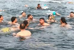 Haliç'te haç çıkarma töreni