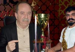 Edirne Belediye Başkanı Gürkan: Hukuki süreç bitene kadar kemeri ve unvanı Cengizhan'dan almayacağız