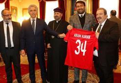 TFF'den Ermenistan maçı öncesi Ermeni Patrikhanesi'ne dostluk ziyareti
