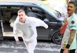 Weghorst, İstanbul'dan özel uçak ile ayrıldı