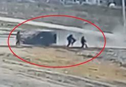 Hafif ticari aracın öğrencilere çarptığı anlar kamerada; 3 yaralı