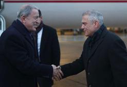 Milli Savunma Bakanı Akar’dan İngiltere ziyareti