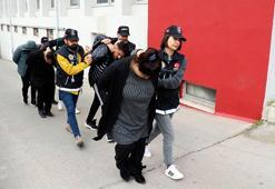 Eskortlu, 'aile' görünümlü uyuşturucu sevkiyatı yaparken yakalandılar