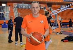 ÇBK Başantrenörü Roberto Iniguez: Ligde ve Avrupa'da iddialıyız