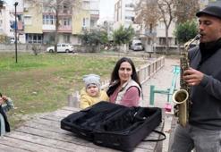 'Ekmek teknesi' çalınan Abbas'a yeni saksafon