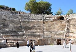 Patara Antik Kenti'nde ziyaretçi rekoru