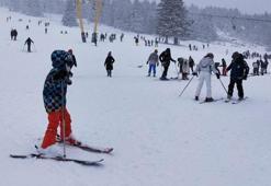 Uludağ’da kar kalınlığı 30 santimetreyi aştı