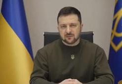 Zelenski: Rus sporcuların tarafsız bayrağı kanla lekelenmiştir