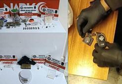 Muğlada otomobil anahtarında gizlenmiş uyuşturucu ele geçirildi