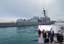 ABD Büyükelçisi Jeffry L. Flake Boğaz'a demirleyen savaş gemisini ziyaret etti