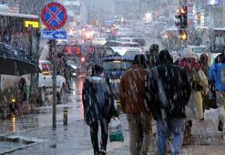 Bursa kent merkezinde kar yağışı başladı