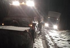 Şırnak’ta yolda kalan 4 kişi kurtarıldı; Hakkari ve Eruh kara yollarında aksamalar yaşanıyor