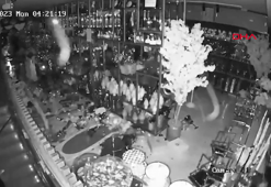 Kahramanmaraş'ta 7.4 büyüklüğünde deprem: Deprem anı kameralarda