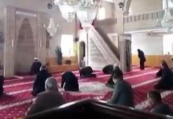 Aksaray’da deprem anı caminin güvenlik kamerasında