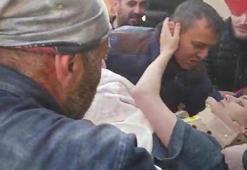 Eylül enkazdan 38 saat sonra çıkarıldı, babası kızına sarılıp ağladı