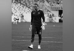 Yeni Malatyaspor kalecisi Türkaslan'dan acı haber
