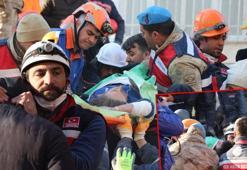 Serhat ile annesi, 101’inci saatte enkazdan sağ çıkarıldı