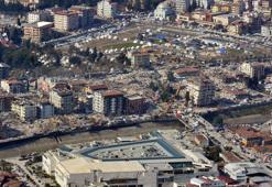 Antakya Kalesi'nden merkezdeki yıkım böyle görüntülendi