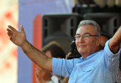 Deniz Baykal hayatını kaybetti