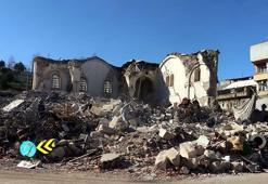 Tarihi Ulu Cami, depreme dayanamadı