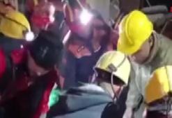 Enkazdan çıkarılırken, 'En büyük asker işte bu asker' diye bağırdı