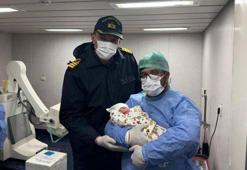 Depremzede Merve, savaş gemisi Bayraktar'da doğum yaptı