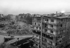 Deprem bölgesinde 'artçı' uyarısı