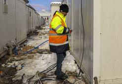 Malatya'da konteyner kent kurulumu sürüyor