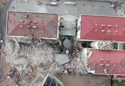 Yakalama kararı bulanan 2 müteahhit, kendi yaptıkları binalarda öldü