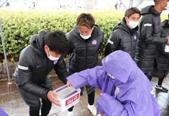 Japon ekibi Sanfrecce Hiroshima, depremzedeleri unutmadı