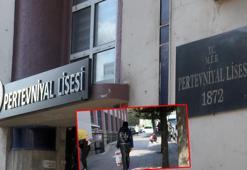 Tarihi Pertevniyal Lisesi öğrencileri eşyalarını topladı