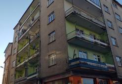 Karakoçan’da depremden ağır hasar gören 11 bina boşaltıldı