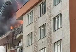Üsküdar’da çatı yangını