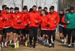 Batman Petrolspor ve Siirt İl Özel İdaresi Spor, depremzedeler için dostluk maçı yapacak