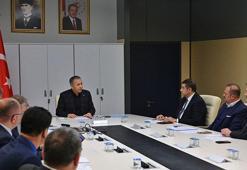 Vali Yerlikaya'dan 'Özel okullar deprem etüt ve analizleri' toplantısı