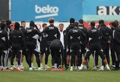 Beşiktaş iki kez ertelenen maçta Antalyaspor'u konuk edecek