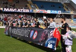 Karabük İdman Yurdu ile Zonguldak Kömürspor depremzedeler için oynadı