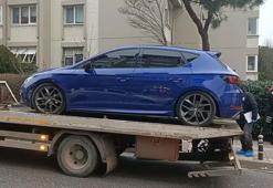 Büyükçekmece'de otomobilde battaniyeye sarılı ceset bulundu