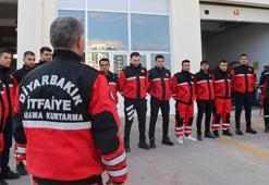 Deprem sonrası arama-kurtarma faaliyetlerine katılan itfaiyeciler yaşadıklarını anlattı