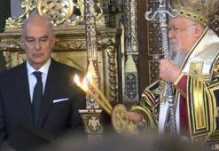 Yunanistan Dışişleri Bakanı Dendias Fener Rum Patrikhanesi'nde törene katıldı