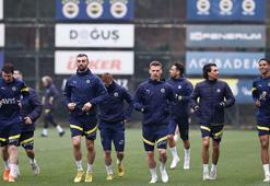 Fenerbahçe'de Batshuayi takımla çalıştı