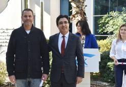 Antalya'da aylıkları bağlanan EYT'liler maaş döküm belgelerini aldı