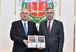 Yargıtay Başkanı Akarca, 'Hukuk Rehberi'nin tanıtımına katıldı