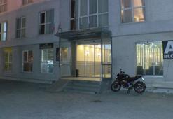 Esenyurt'ta otel odasında ölü buldu