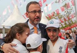 Spor Bakanlığı, deprem bölgesindeki sporcu, kulüp ve antrenörlere yönelik destekleri açıkladı