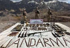 Şırnak'ta mühimmat dolu sığınak imha edildi