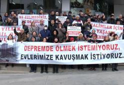 Site mağdurları teslim edilmeyen evleri için basın açıklaması yaptı