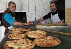 Köydeki kapalı fırın, depremzede ailenin 'ekmek kapısı' oldu
