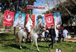 Opr. Dr. Mehmet Bayındır, at üzerinde bağımsız milletvekili adaylığını açıkladı