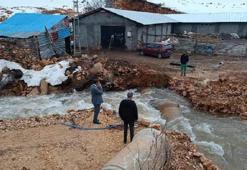 Tunceli’de sağanak hayatı olumsuz etkiledi